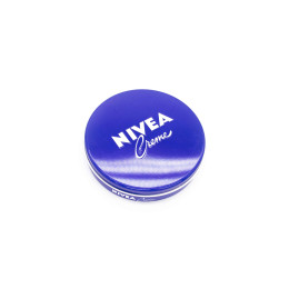 Універсальний зволожуючий крем Nivea 75 мл