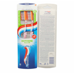 Зубна щітка Aquafresh Tooth & Tongue Interden  1+1 Середньої жорсткості