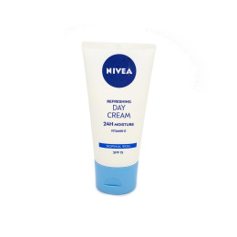 Крем освіжаючий NIVEA SPF 15 ІНТЕНСИВНЕ ЗВОЛОЖЕННЯ 50мл
